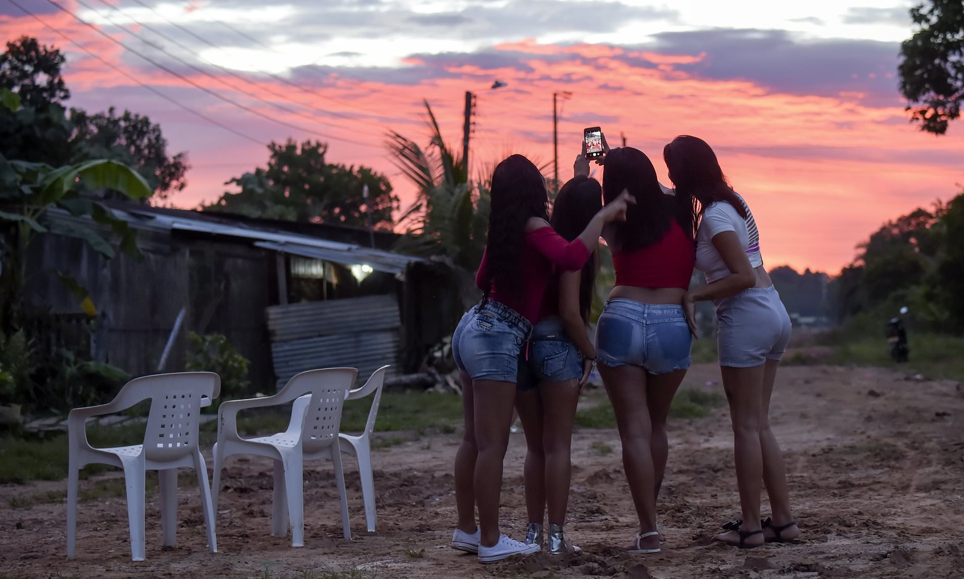  Girls in Venezuela, Cuba